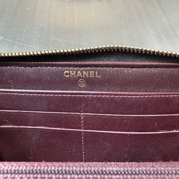 Chanel Classic Caviar Zippy Wallet in Black GHW - Picture 7 of 9